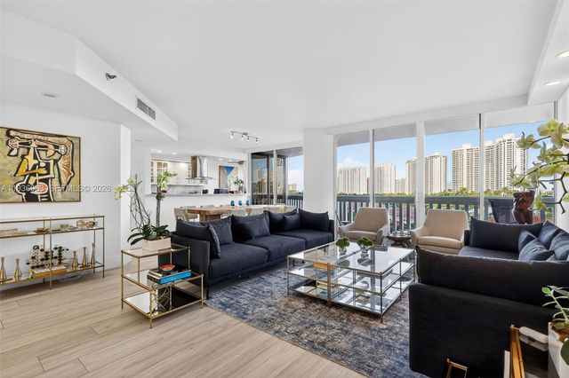 1000 Island Blvd 707, Aventura, FL 33160