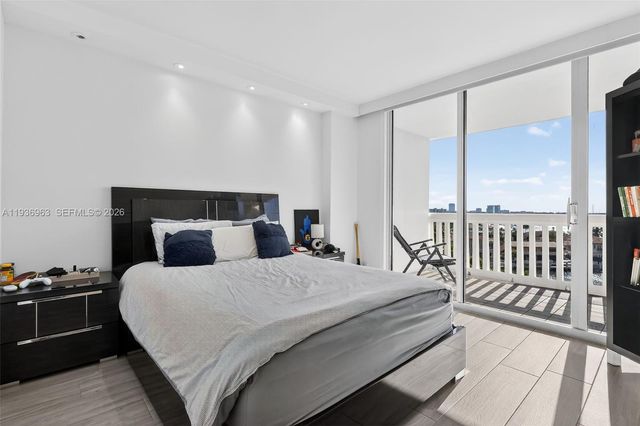 1000 Island Blvd 707, Aventura, FL 33160