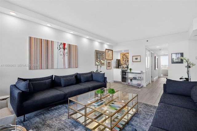 1000 Island Blvd 707, Aventura, FL 33160