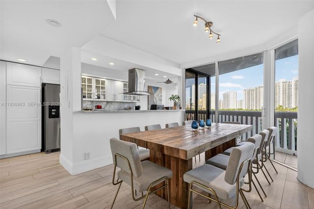 1000 Island Blvd 707, Aventura, FL 33160