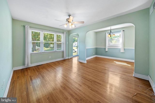329 TAMARA CIR, Newark, DE 19711