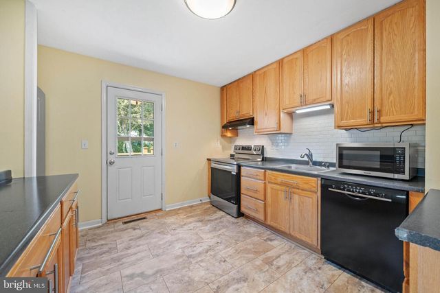 329 TAMARA CIR, Newark, DE 19711