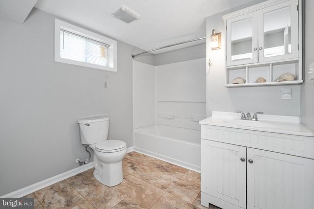 329 TAMARA CIR, Newark, DE 19711