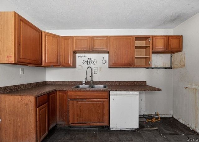 1307 Cedarbrook Drive, Rome, NY 13440