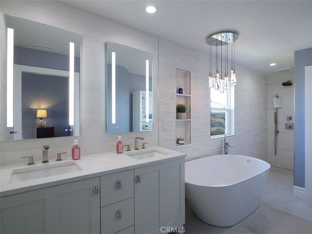 110 S Prospect Avenue 6, Redondo Beach, CA 90277