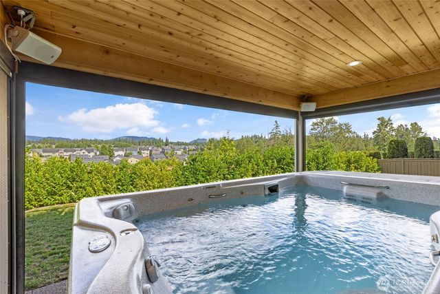 26832 223rd Lane SE, Maple Valley, WA 98038