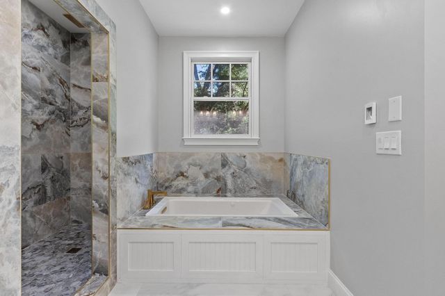 130 Summer St, Weston, MA 02493