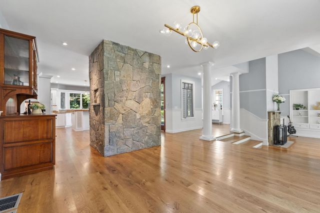 130 Summer St, Weston, MA 02493