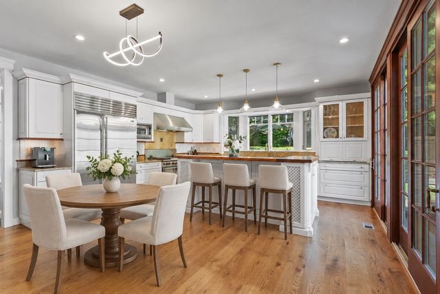 130 Summer St, Weston, MA 02493