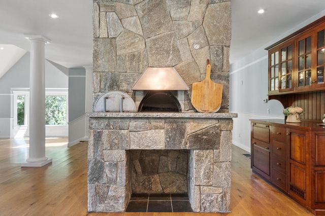130 Summer St, Weston, MA 02493