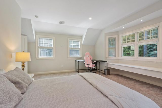 130 Summer St, Weston, MA 02493