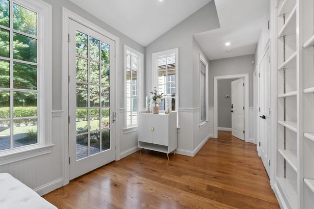 130 Summer St, Weston, MA 02493