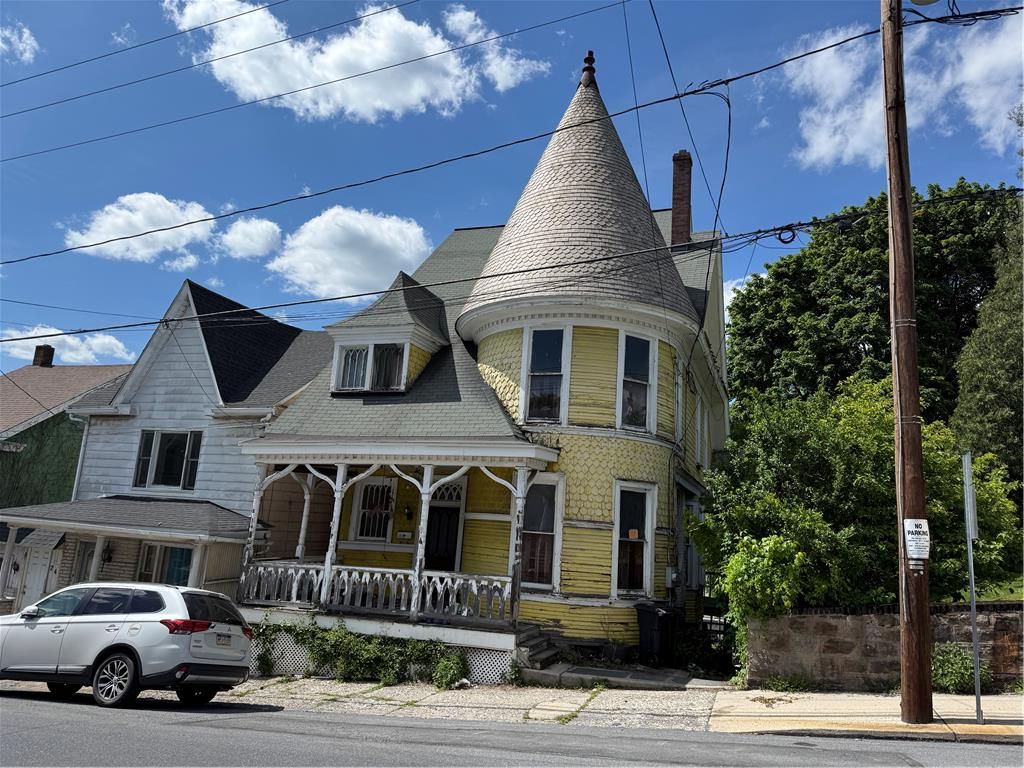 243 East Patterson Street, Lansford, PA 18232