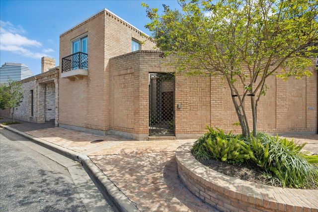 5000 Longmont Drive 14, Houston, TX 77056