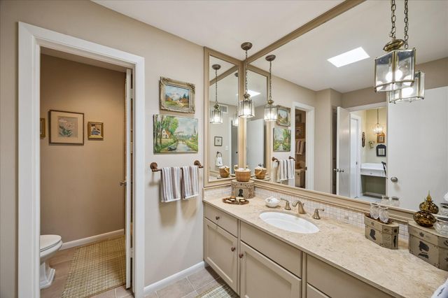 5000 Longmont Drive 14, Houston, TX 77056