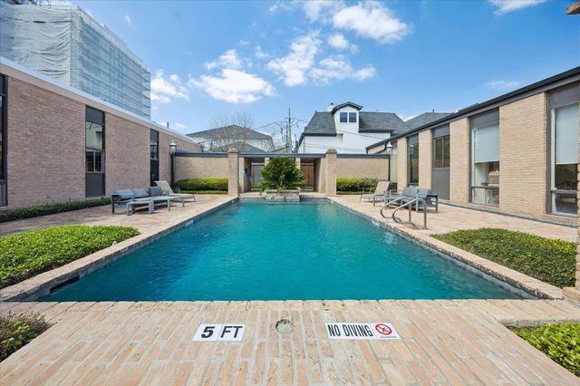 5000 Longmont Drive 14, Houston, TX 77056