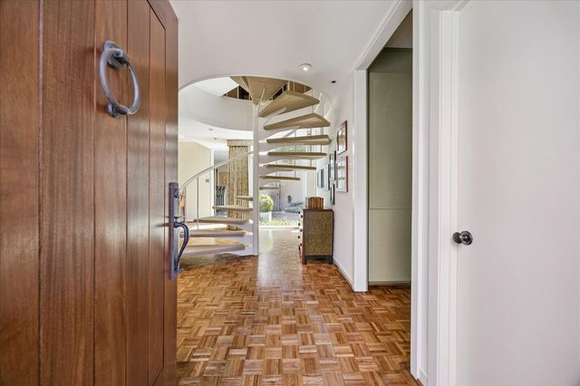 5000 Longmont Drive 14, Houston, TX 77056