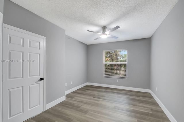 2206 Tuscany Way 2206, Boynton Beach, FL 33435
