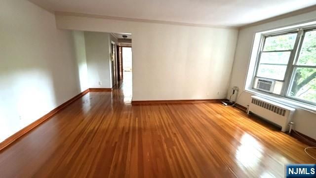 2350 Linwood Avenue 4E, Fort Lee, NJ 07024