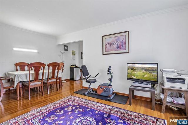 2350 Linwood Avenue 4E, Fort Lee, NJ 07024