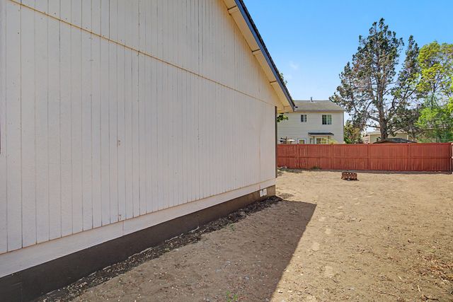 62803 Snowcap Court, Bend, OR 97701