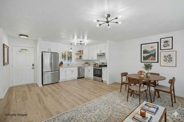 62803 Snowcap Court, Bend, OR 97701