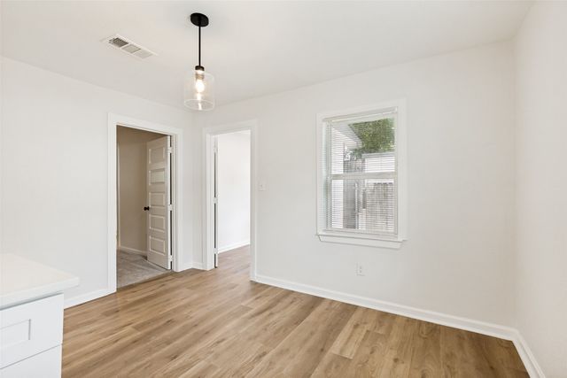 504 Davis Street, Gainesville, TX 76240