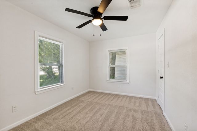 504 Davis Street, Gainesville, TX 76240