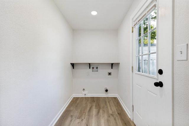 504 Davis Street, Gainesville, TX 76240