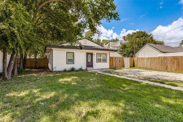 504 Davis Street, Gainesville, TX 76240
