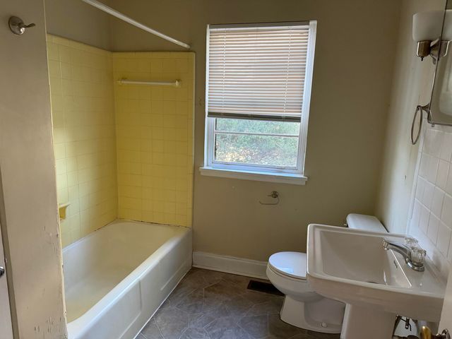 948 James Boulevard, Signal Mountain, TN 37377