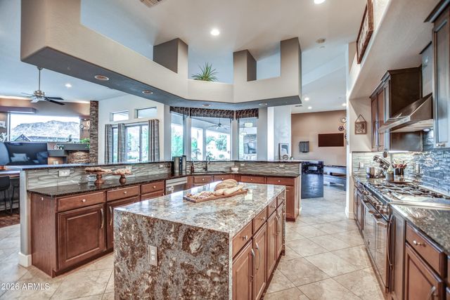 9156 W BAJADA Road, Peoria, AZ 85383