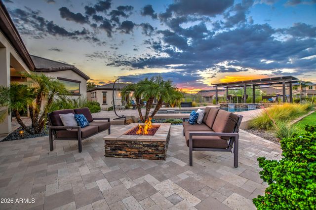 9156 W BAJADA Road, Peoria, AZ 85383
