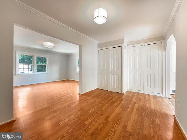 3118 BURGUNDY RD, Alexandria, VA 22303