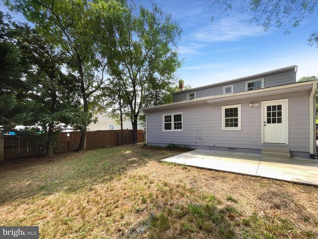 3118 BURGUNDY RD, Alexandria, VA 22303