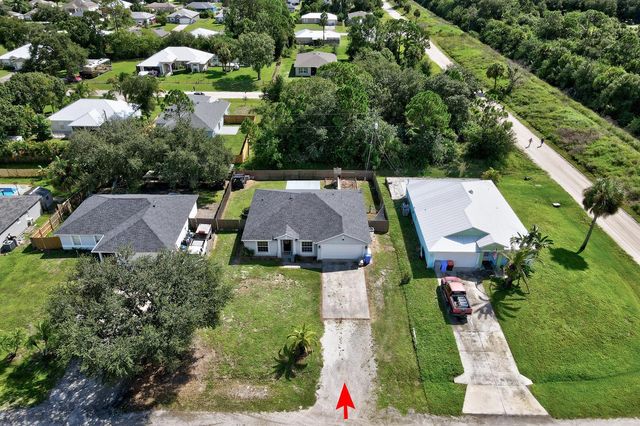 7726 102nd Avenue, Vero Beach, FL 32967