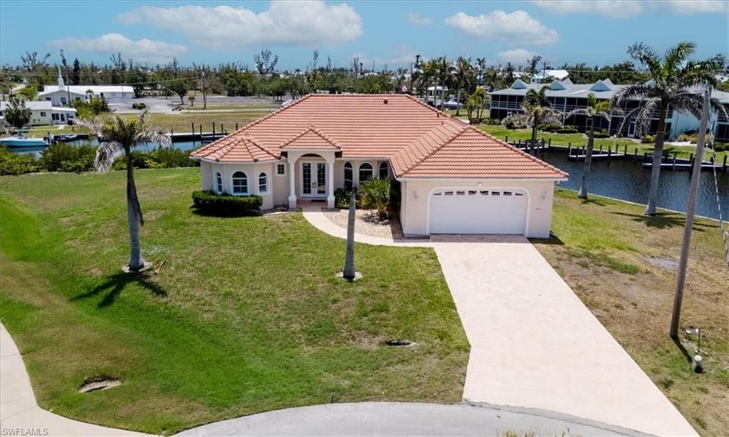 2871 Bracci DR, ST. JAMES CITY, FL 33956 — exterior