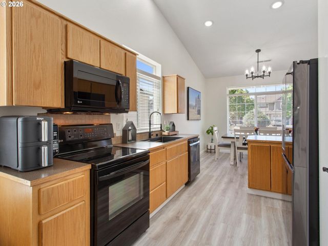 10015 Ne 96TH Ave, Vancouver, WA 98662