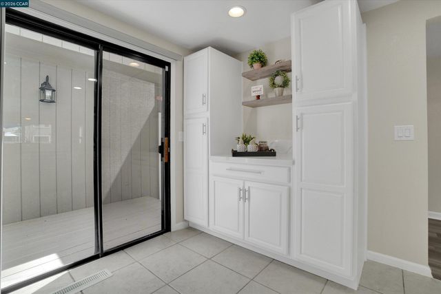 1605 Riverlake Rd, Discovery Bay, CA 94505