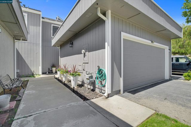1605 Riverlake Rd, Discovery Bay, CA 94505