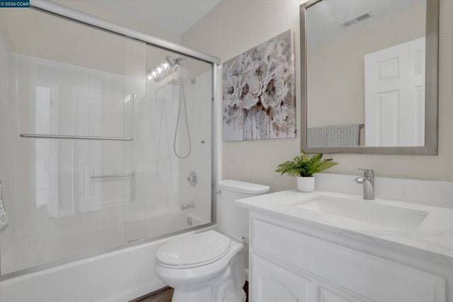 1605 Riverlake Rd, Discovery Bay, CA 94505