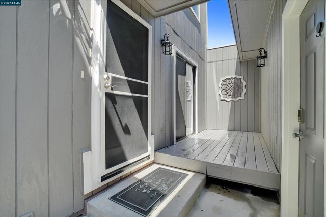 1605 Riverlake Rd, Discovery Bay, CA 94505