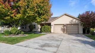 8906 W 5th Ave., Kennewick, WA 99336