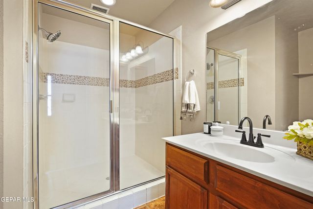 6237 LOVEBIRD Lane, El Paso, TX 79924