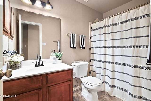 6237 LOVEBIRD Lane, El Paso, TX 79924