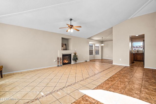 6237 LOVEBIRD Lane, El Paso, TX 79924