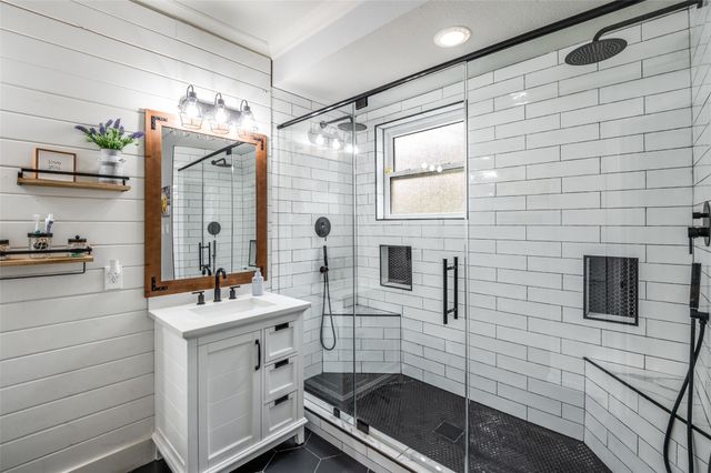 4541 Ridgepointe Drive, The Colony, TX 75056