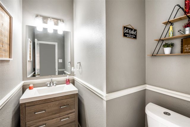 4541 Ridgepointe Drive, The Colony, TX 75056