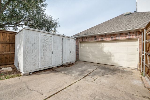 4541 Ridgepointe Drive, The Colony, TX 75056