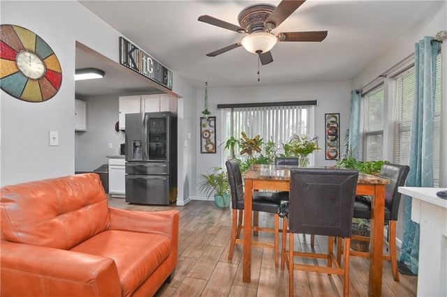 13341 Metropolitan Avenue, Bonner Springs, KS 66012